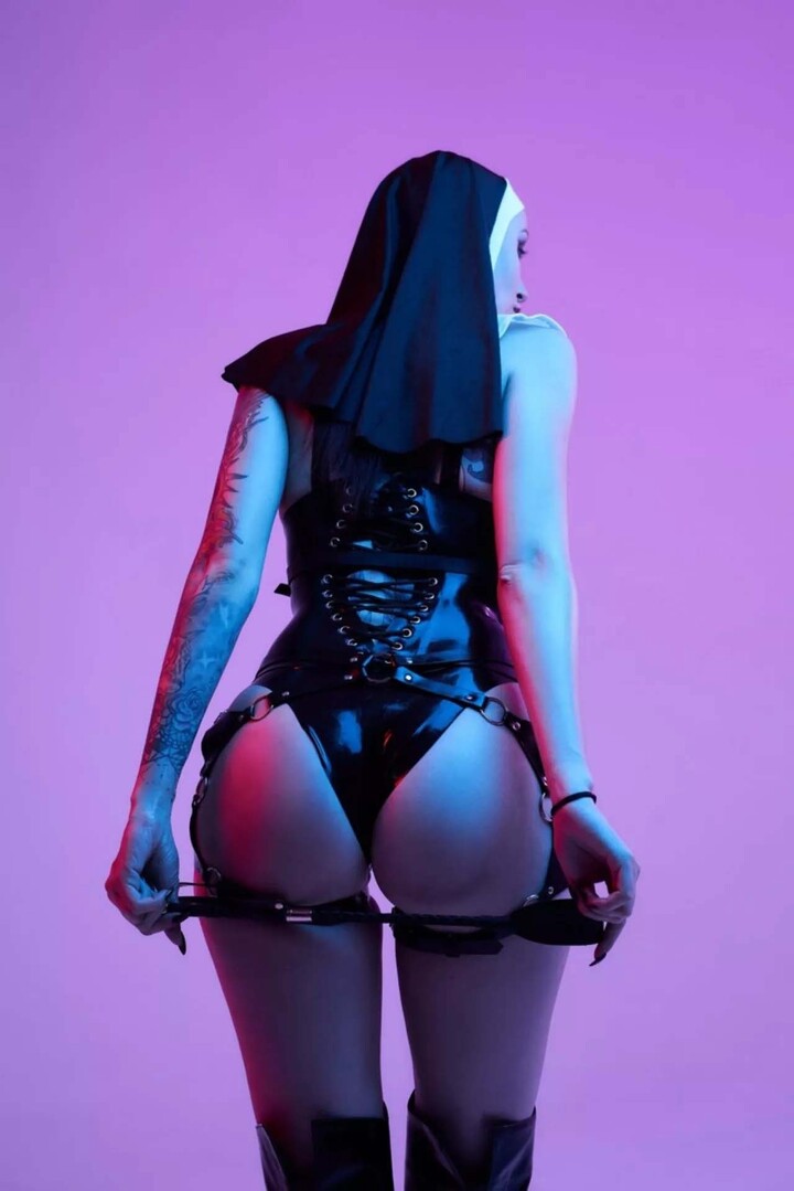 gai xxx cosplay nun