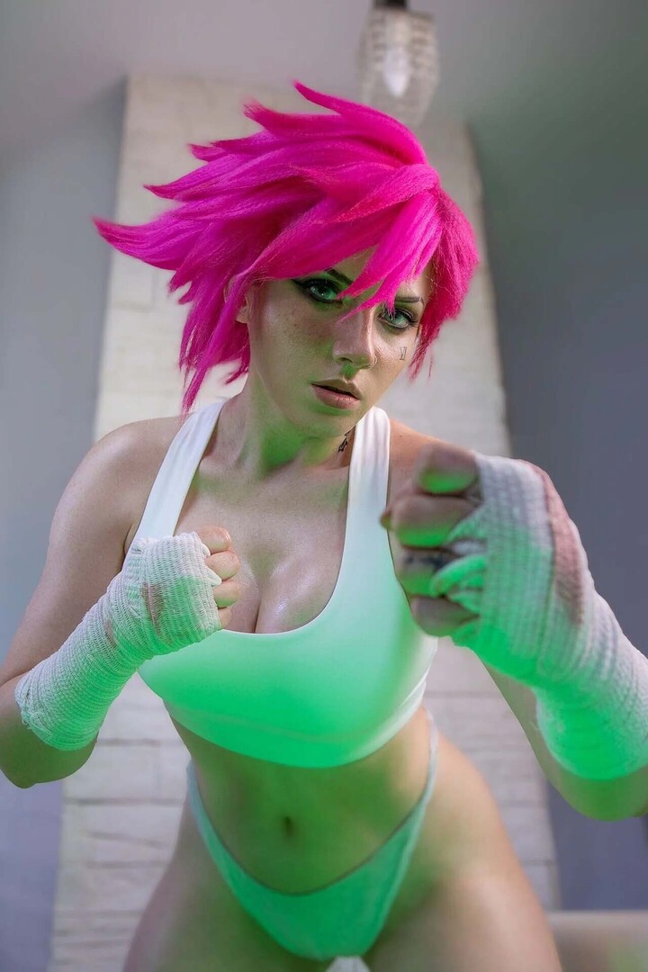 young vi cosplay